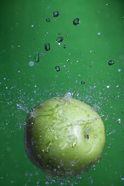 Grönt äpple. — Stockfoto