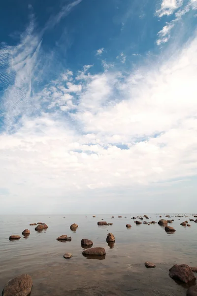 Pedras no mar Báltico . — Fotografia de Stock