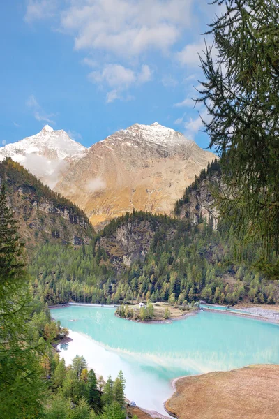 Paisagem em alpes . — Fotografia de Stock