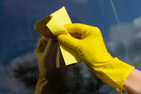 Hand und Fenster. — Stockfoto