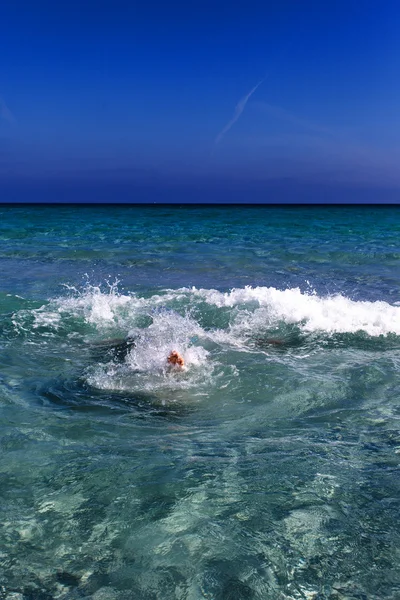 Simmare i havet. — Stockfoto