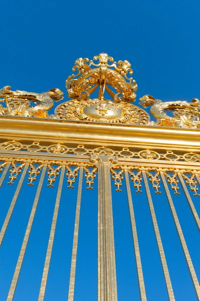 Golden gate of Versailles palace. — Stock Photo, Image