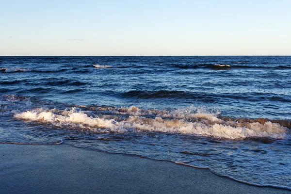 Mar Báltico tormentoso . — Foto de Stock