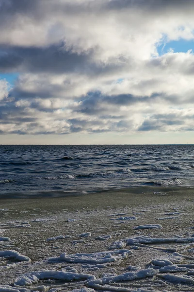 Балтийское море зимой. — стоковое фото