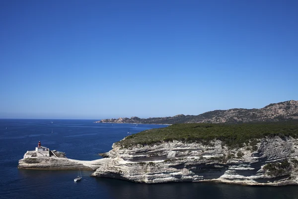 Ingången till hamnen-bonifacio, Korsika, Frankrike. — Stockfoto