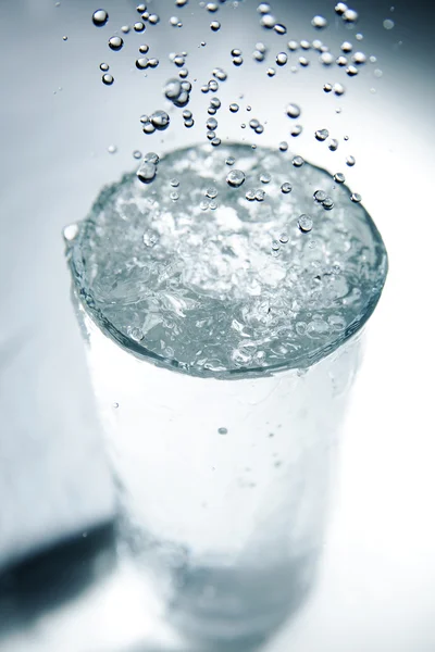 Vidrio de agua . — Foto de Stock