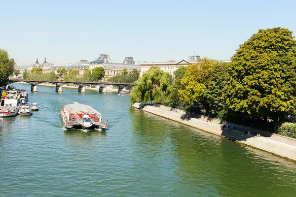 Seine in Parijs, Frankrijk. — Stockfoto