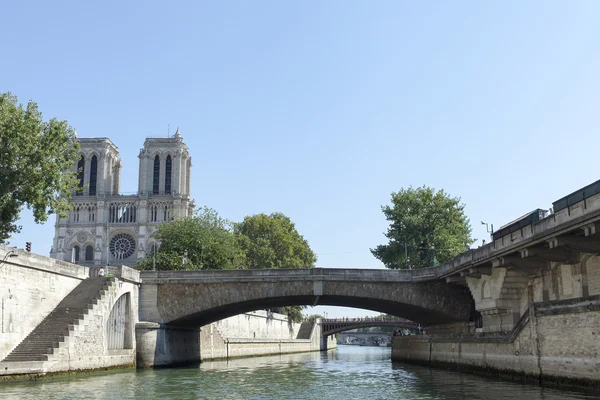 Řeka Seine v Paříži, Francie. — Stock fotografie