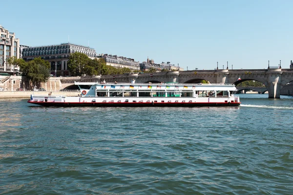 Seine River, Parijs, Frankrijk. — Stockfoto
