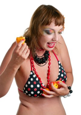 mayomu kayısı yemeye kadında