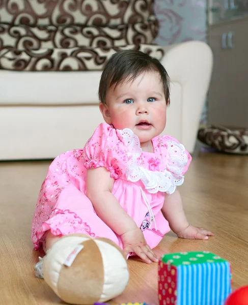 Bebé en rosa —  Fotos de Stock