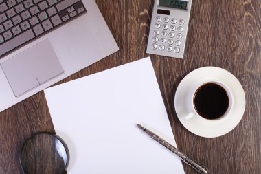 işadamı çalışma kağıtları ile