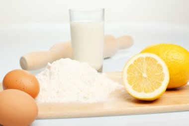 yapmak için farklı ürünler ekmek