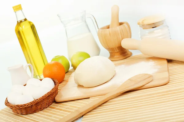 Different products to make bread — Stock Photo, Image