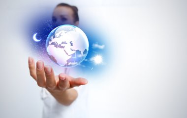 bizim seyyare yerküre tutan eller