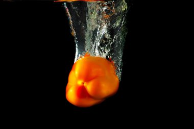 tatlı turuncu biber