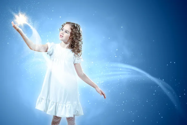 Bambino con luce magica — Foto Stock