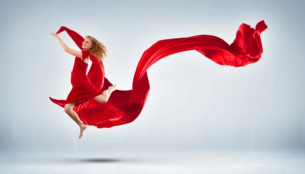 Modern style dancer posing — Stock Photo, Image