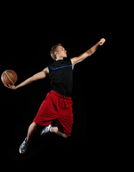 Basketballspieler mit Ball — Stockfoto