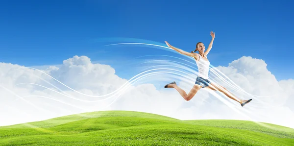 Ballerino in stile moderno contro il cielo blu — Foto Stock