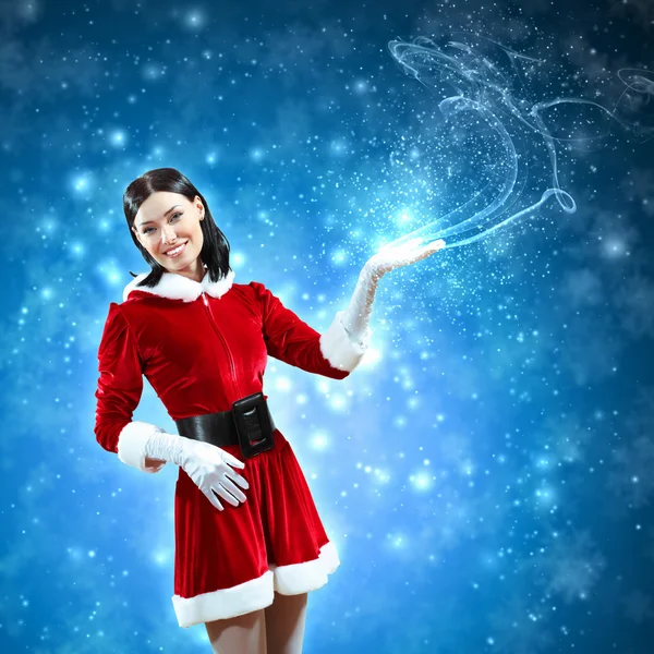Retrato de menina vestindo roupas de Papai Noel — Fotografia de Stock
