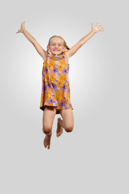 mutlu bir çocukluk atlama