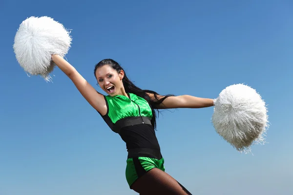 Joven bailarina femenina sobre fondo blanco — Foto de Stock