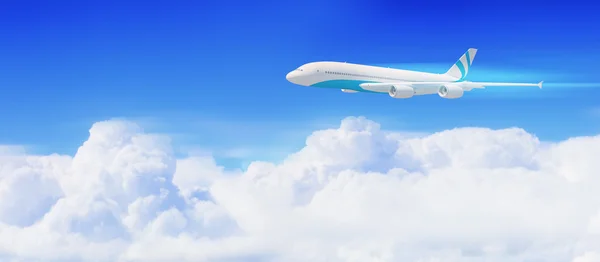 Vit passagerarplan i den blå himlen — Stockfoto