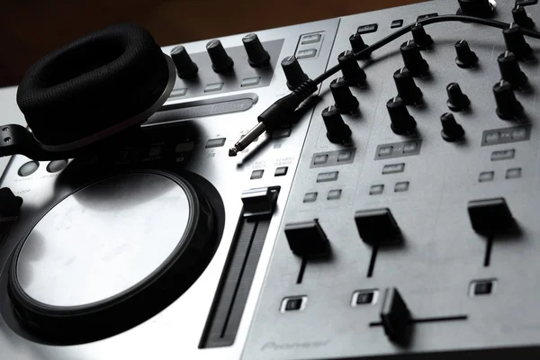 Dj mixer — Stock Photo, Image