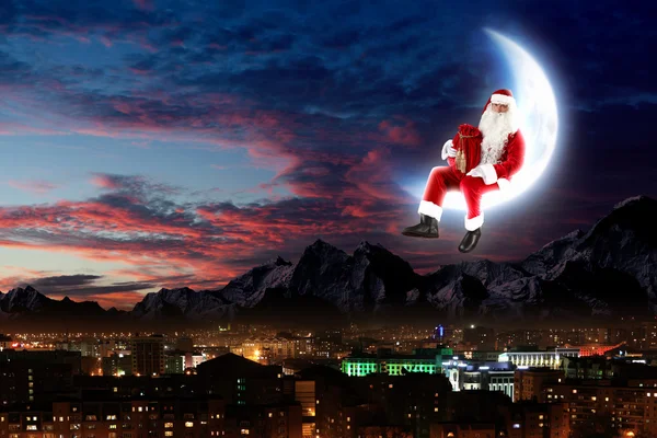 달에 산타 클로스의 사진 — 스톡 사진