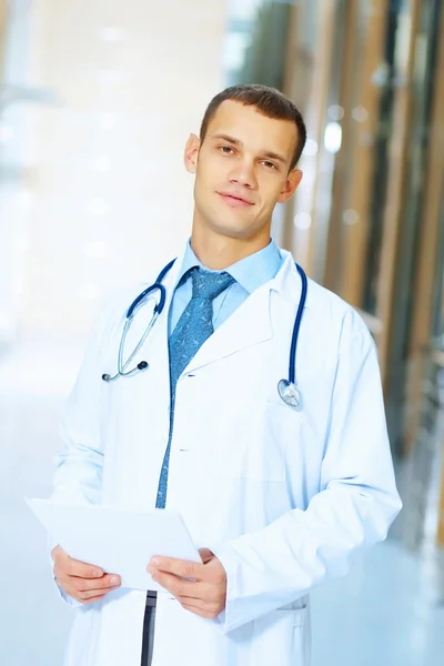 Friendly male doctor — Stock Photo, Image