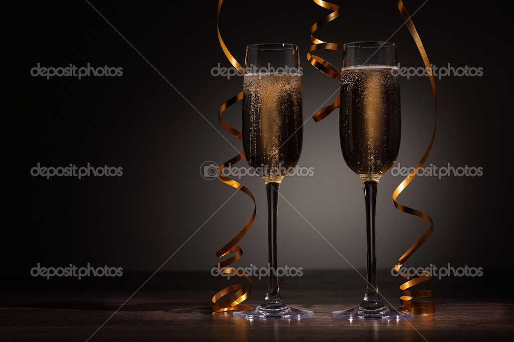 бокалы шампанского на праздник бесплатно