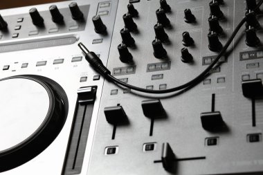 DJ Karıştırıcı