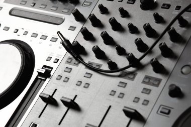 DJ Karıştırıcı