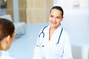 iki dost kadın doktor portresi