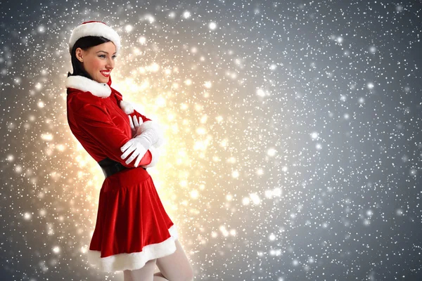 Attraente ragazza in abiti da Babbo Natale — Foto Stock