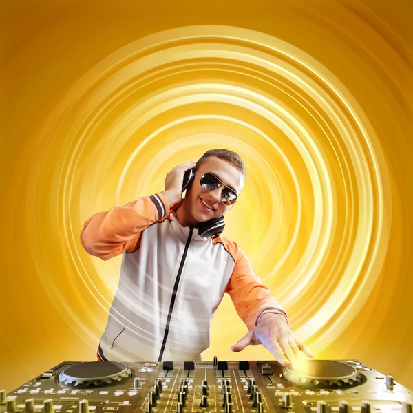 Dj e mixer — Foto Stock