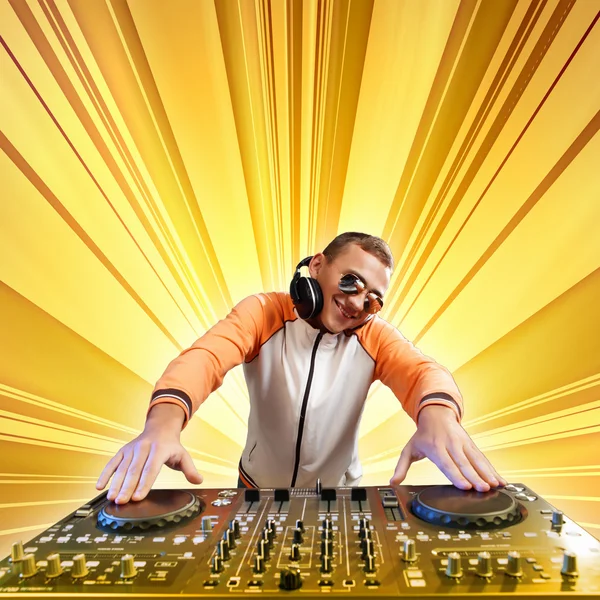 Dj e mixer — Foto Stock