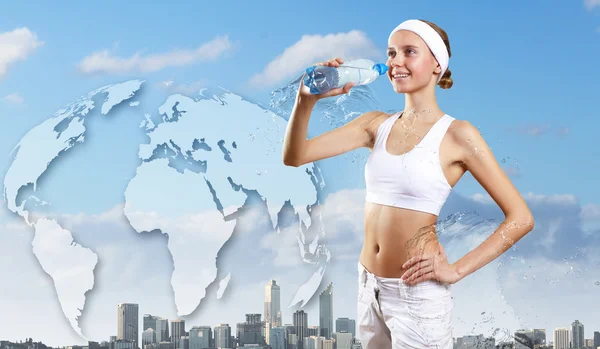 Sport woman and pure water — Stock Photo, Image