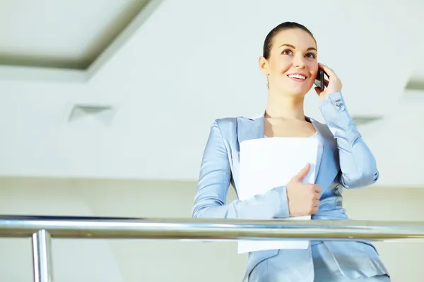 Portrait of a confident young businesswoman — Stock Photo, Image