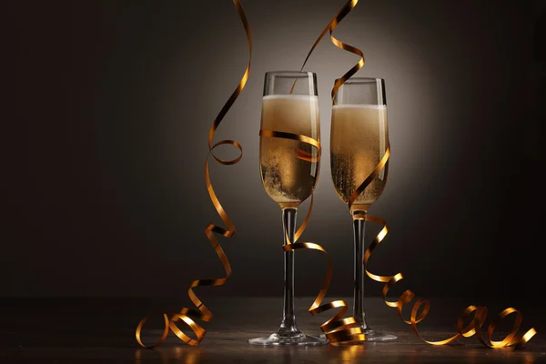 Verres de champagne à la fête du Nouvel An — Photo