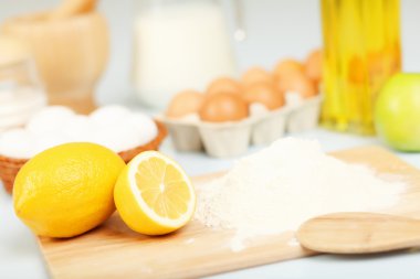 yapmak için farklı Ürünler tablosundaki ekmek