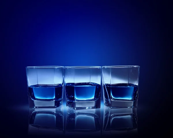 Tres vasos de cóctel azul —  Fotos de Stock