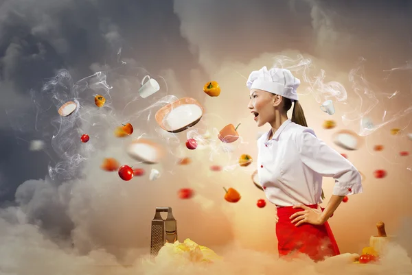 Asiatico femmina cuoco in rabbia — Foto Stock