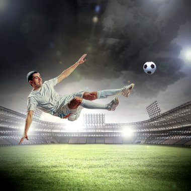 topu çarpıcı futbolcu