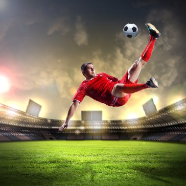 topu çarpıcı futbolcu