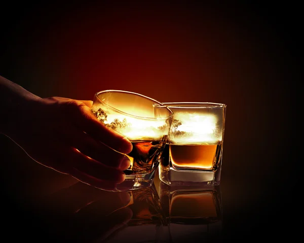 Two glasses of whiskey — Stock Photo, Image