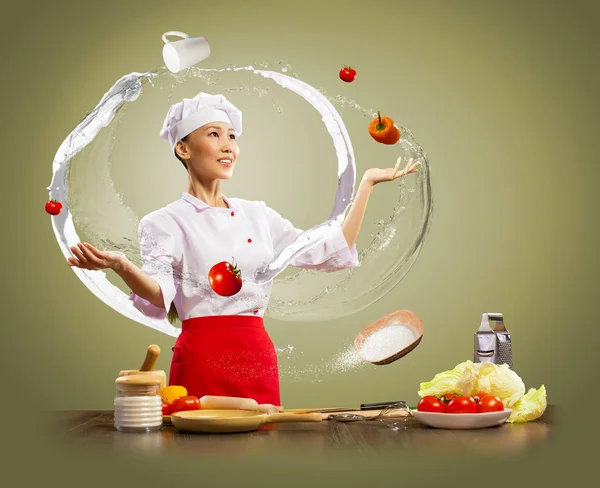 Juggler female cook — Stock Photo, Image