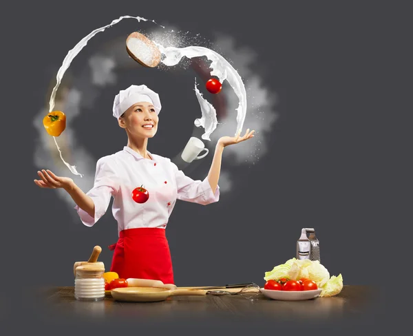 Juggler female cook — Stock Photo, Image