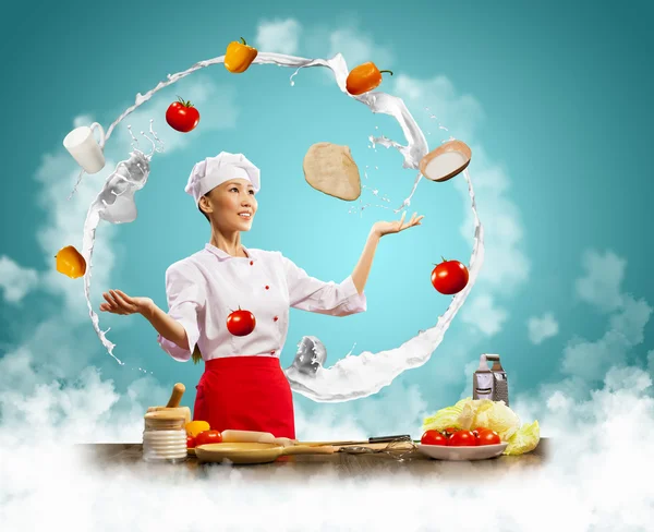 Juggler female cook — Stock Photo, Image